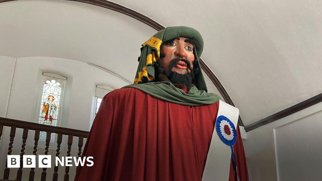 Salisbury Giant from BBC News